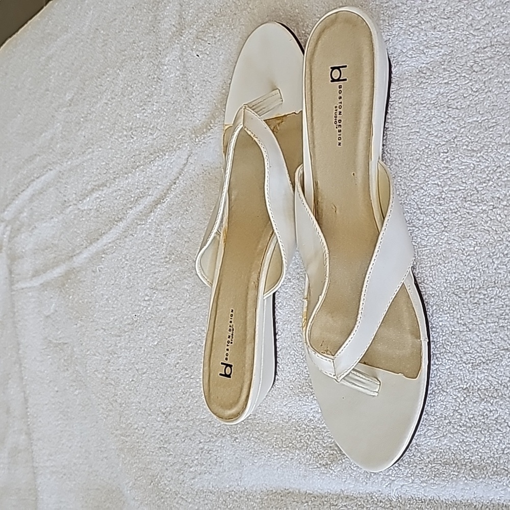 BOSTON DESIGN STUDIO SANDLES